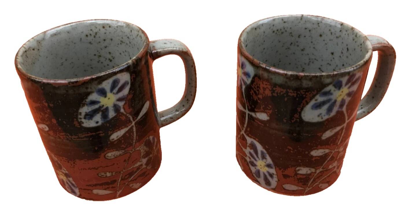 2 Cups / Mugs Glazed ceramic Floral decoration