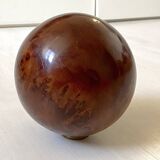 Decorative sphere made of burl wood