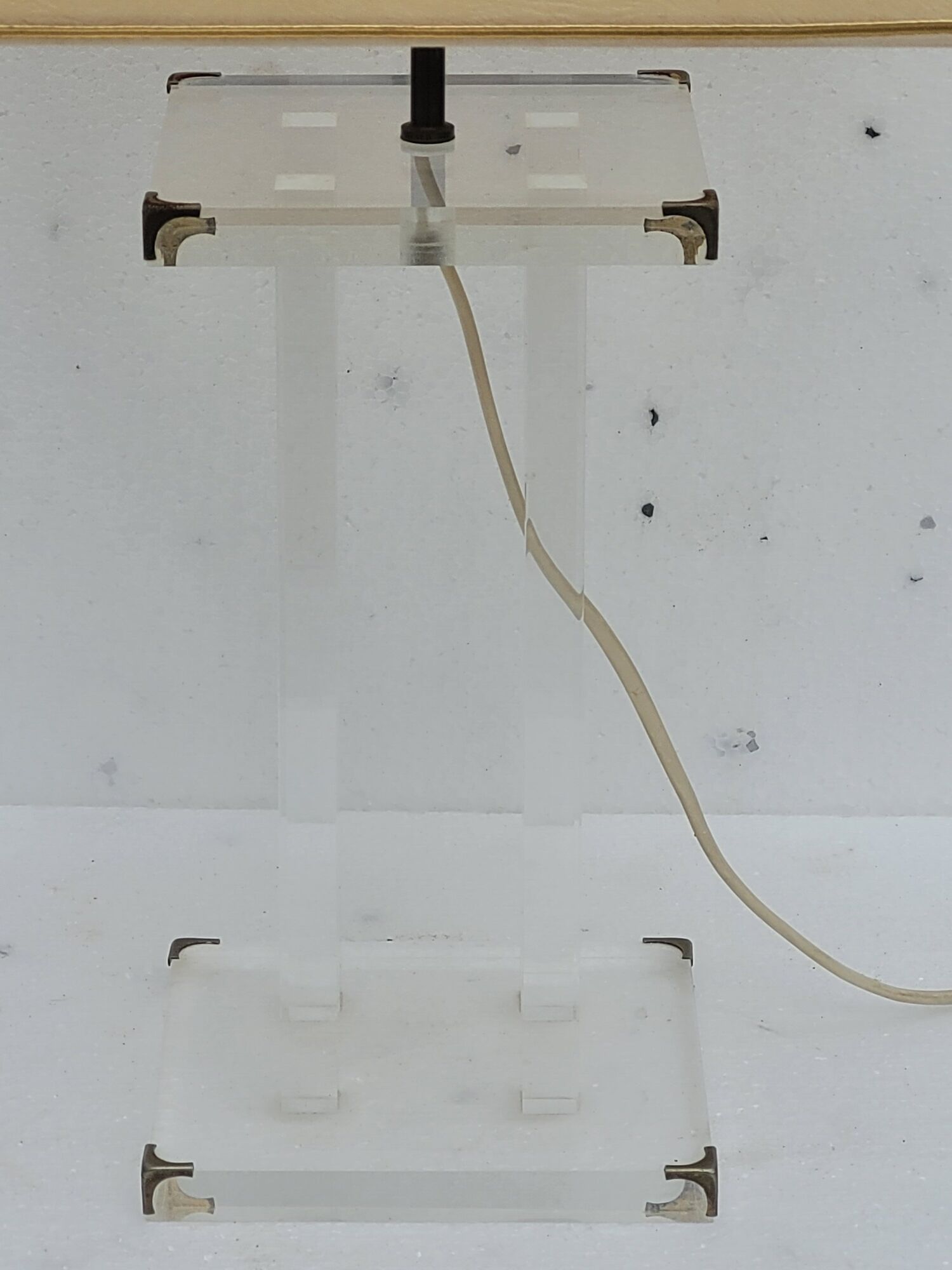 Vintage 1970 plexiglass lamp by David Lange for Roche Bobois
