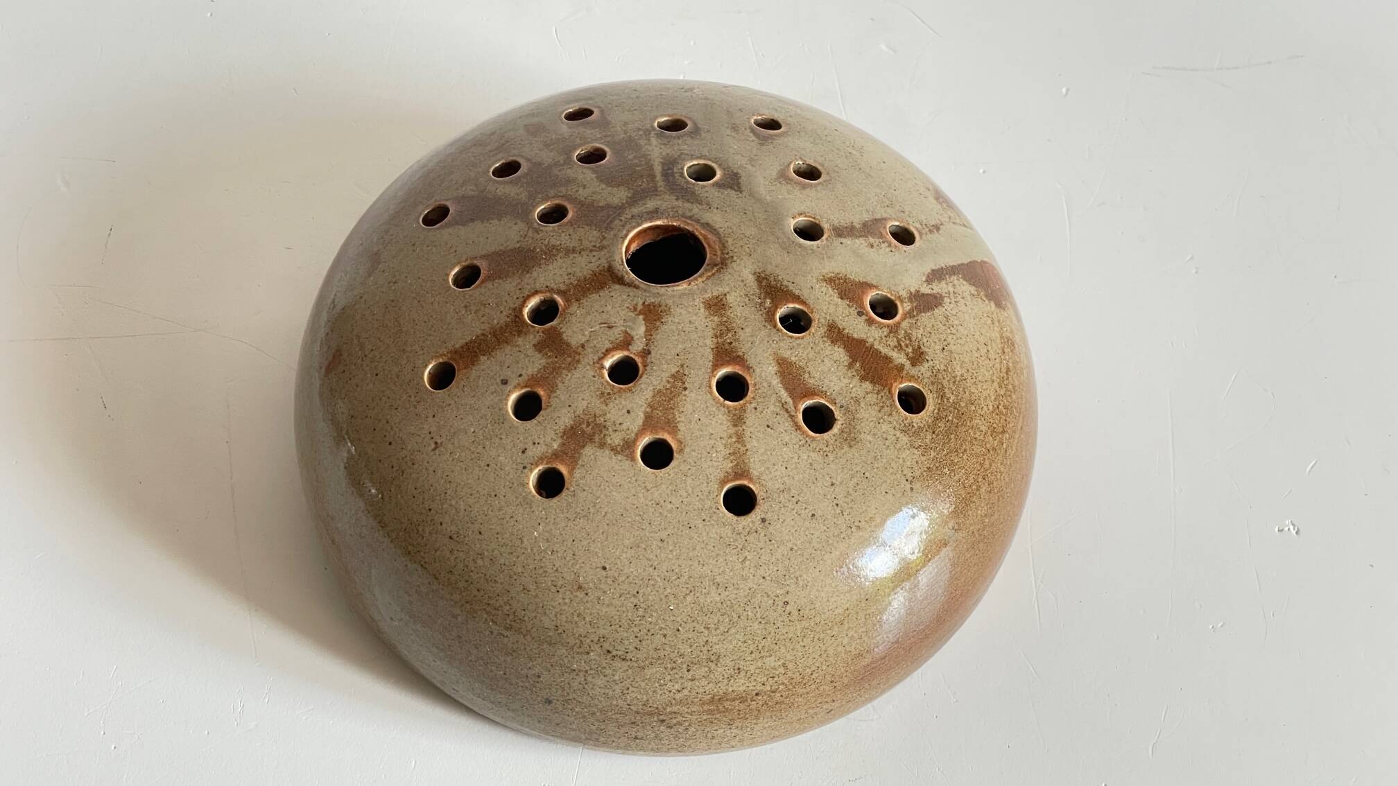 Vintage ceramic flower vase