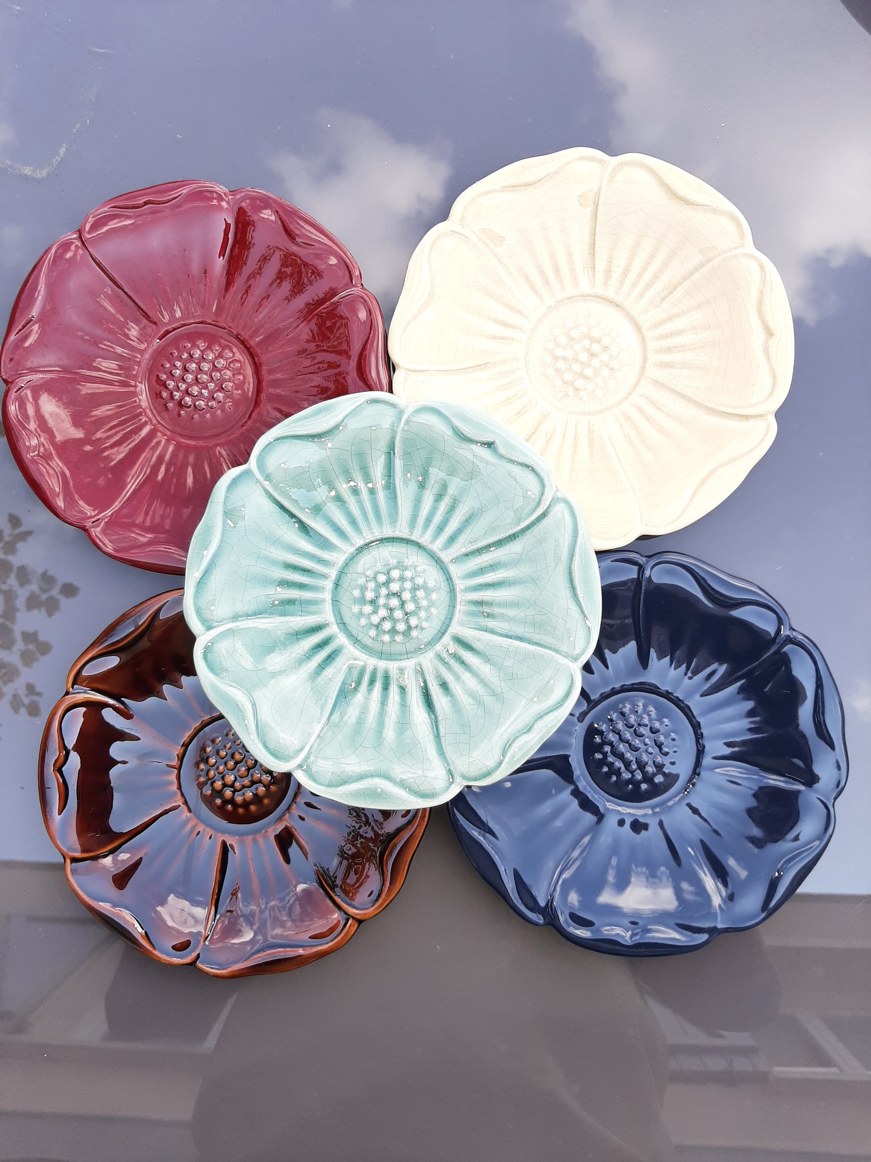 Lot 5 plates shape vintage flower