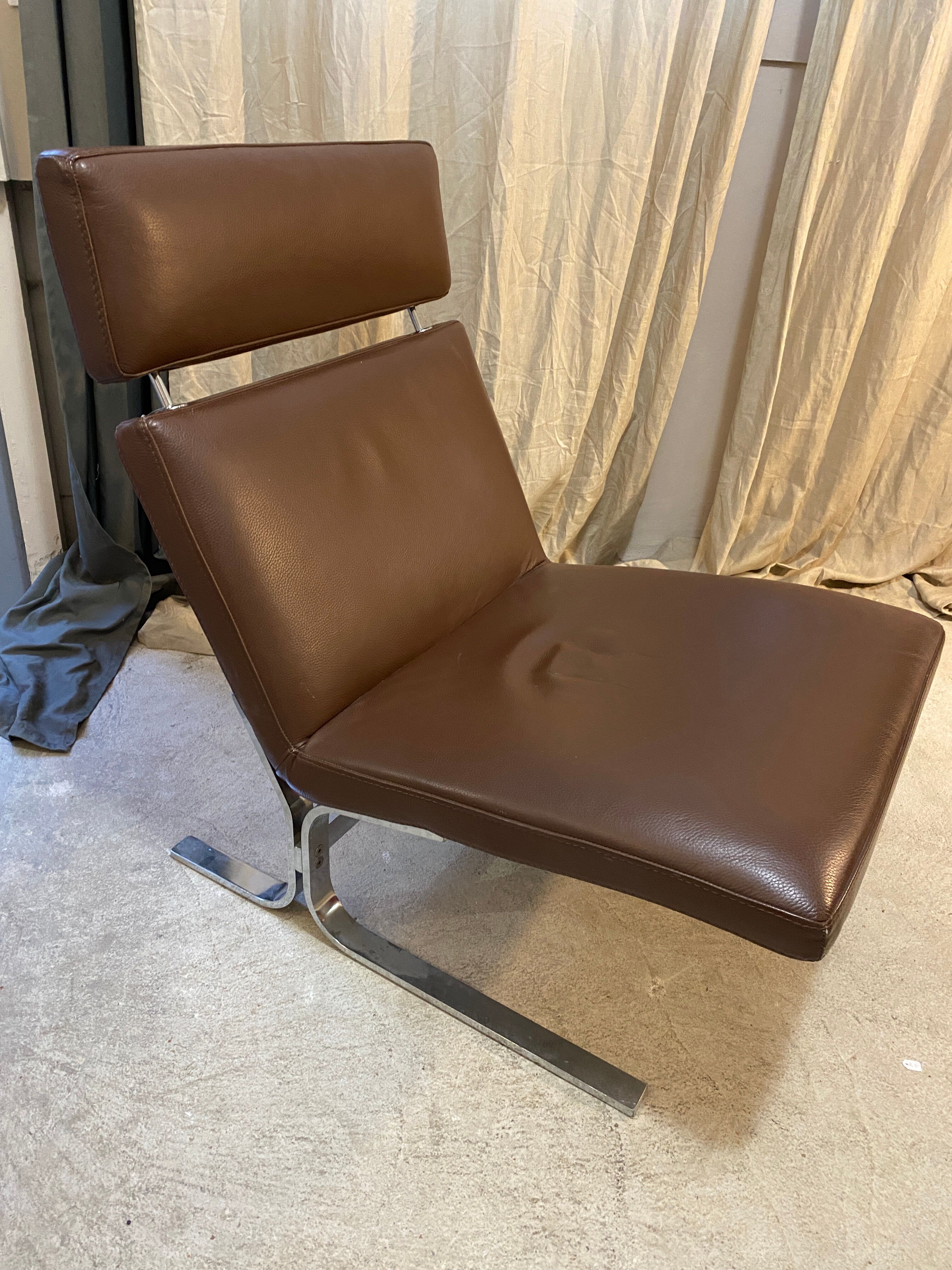 Lounge chair cuir marron