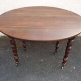 Old round table style L. Philippe in solid wood / Middle 19th century.