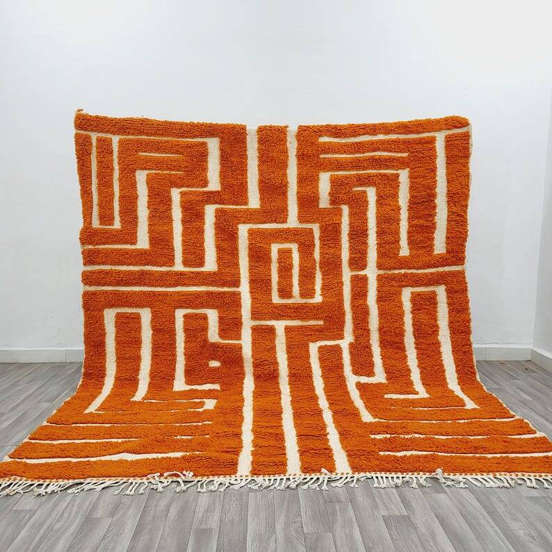 Tapis marocain berbère écru à motifs géométriques 200cmx25cm