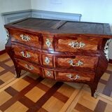 Louis XV Period Commode Stamped Léonard Boudin - Wood Marquetry