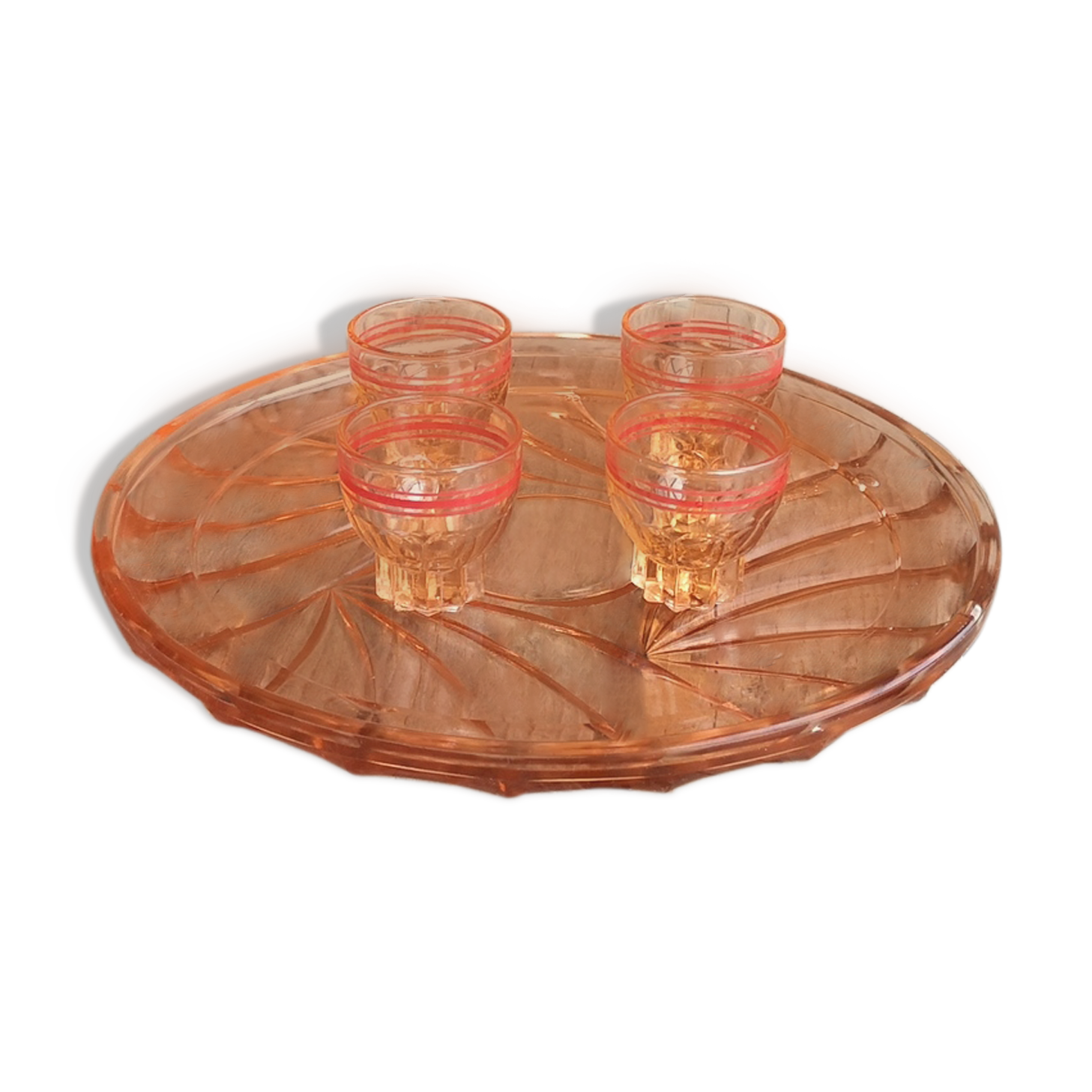 Ancient Rose Glass Plate with 4 Small Liqueur Glasses