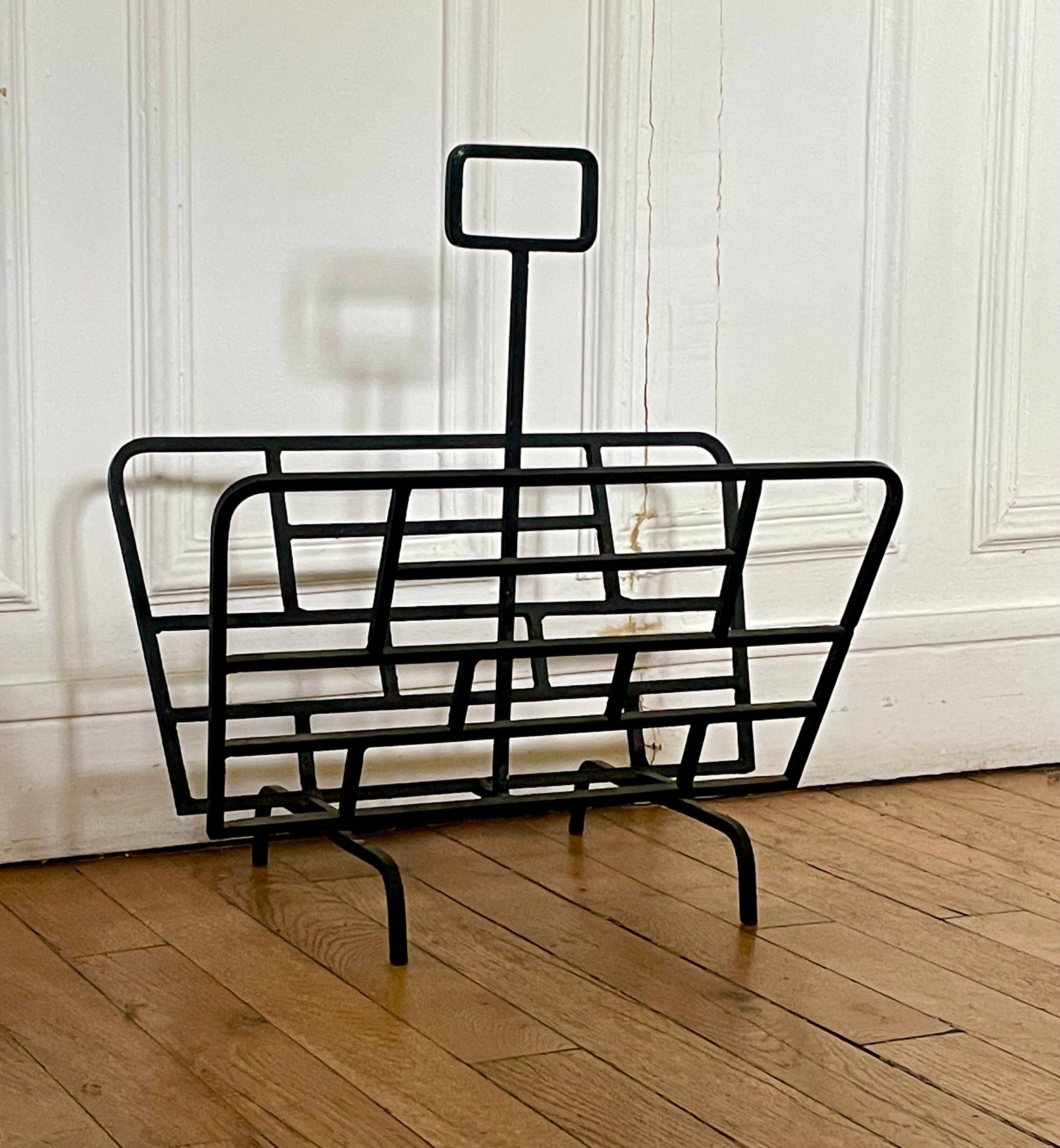 Large vintage wrought iron magazine holder, 1970