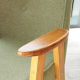Fauteuil vintage vert l'olive bouclé model 366