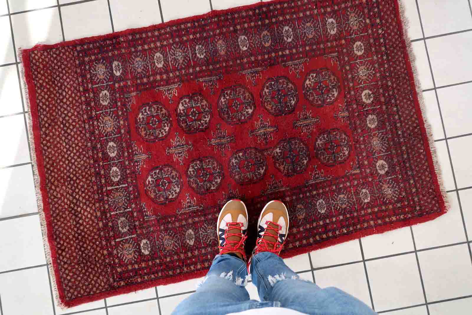 Handmade Indian Indian vintage rug 100cm x 151cm 1950s