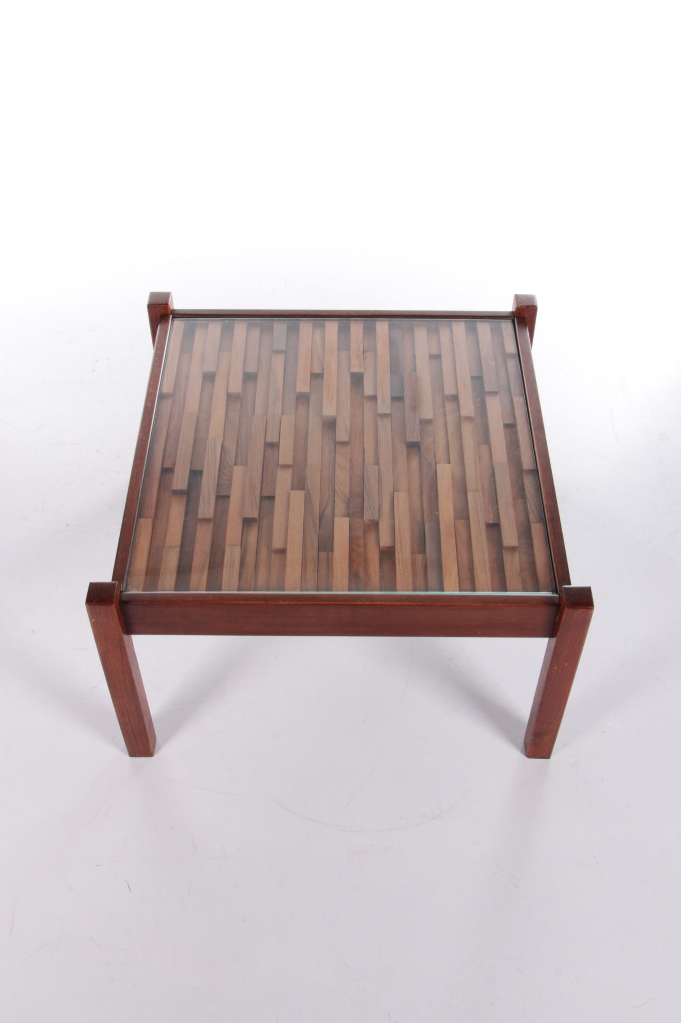 Table basse brésilienne design par percival lafer, années 1960