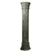 Grandes colonnes en bois sculpté