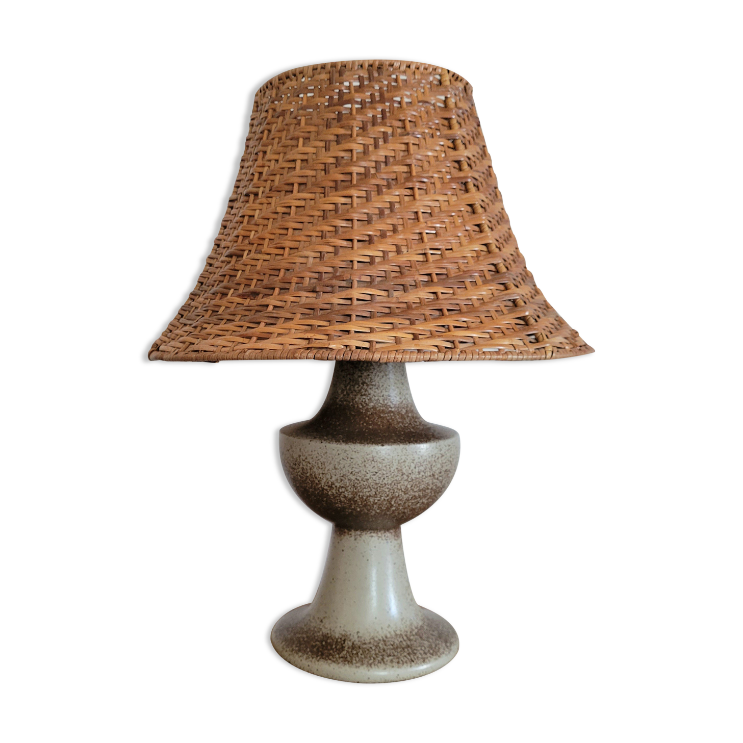 Stoneware and rattan lamp