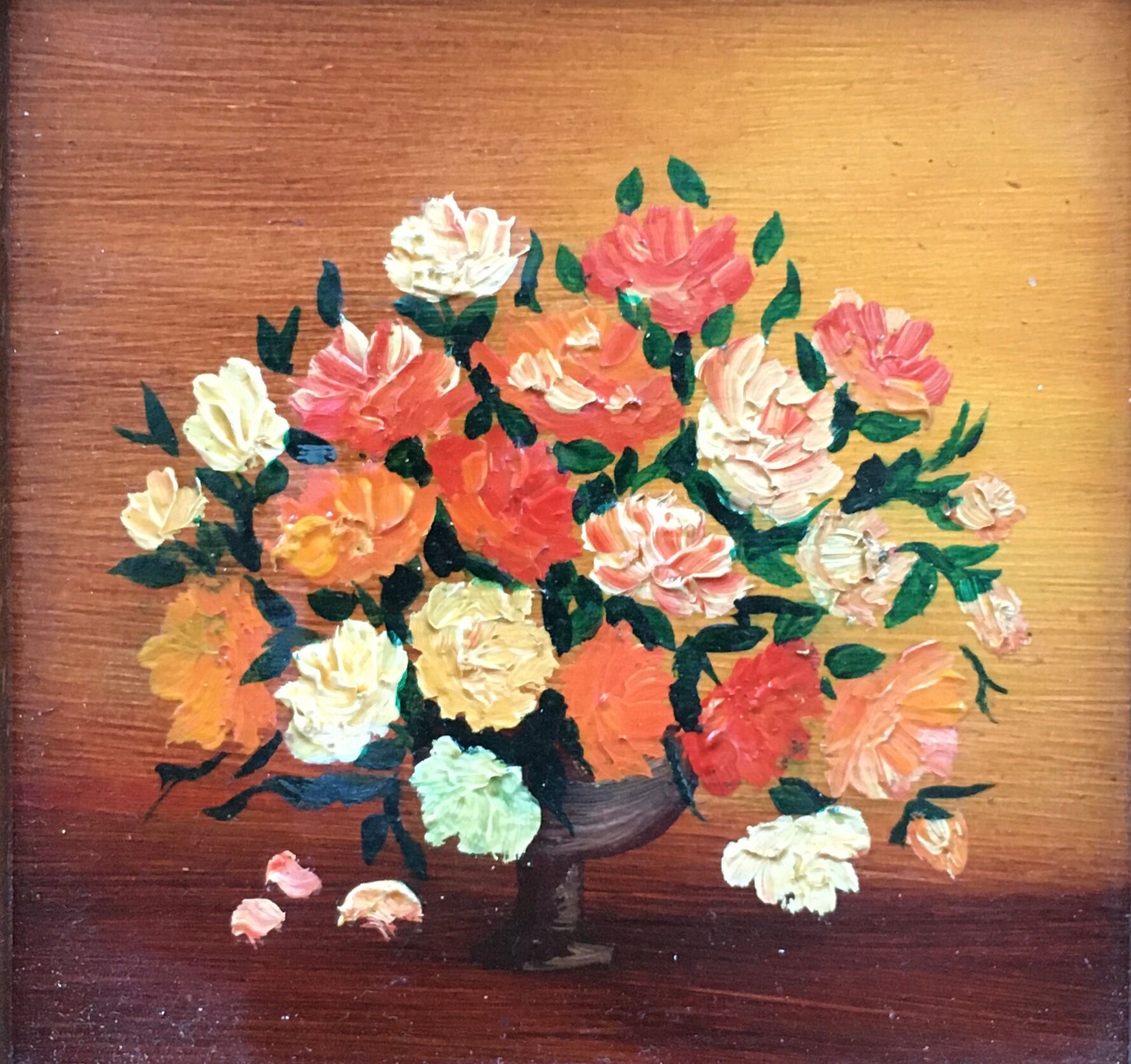 Miniature orange bouquet table