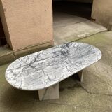 Oval marble coffee table