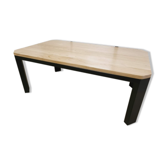 Table basse en acier et bois