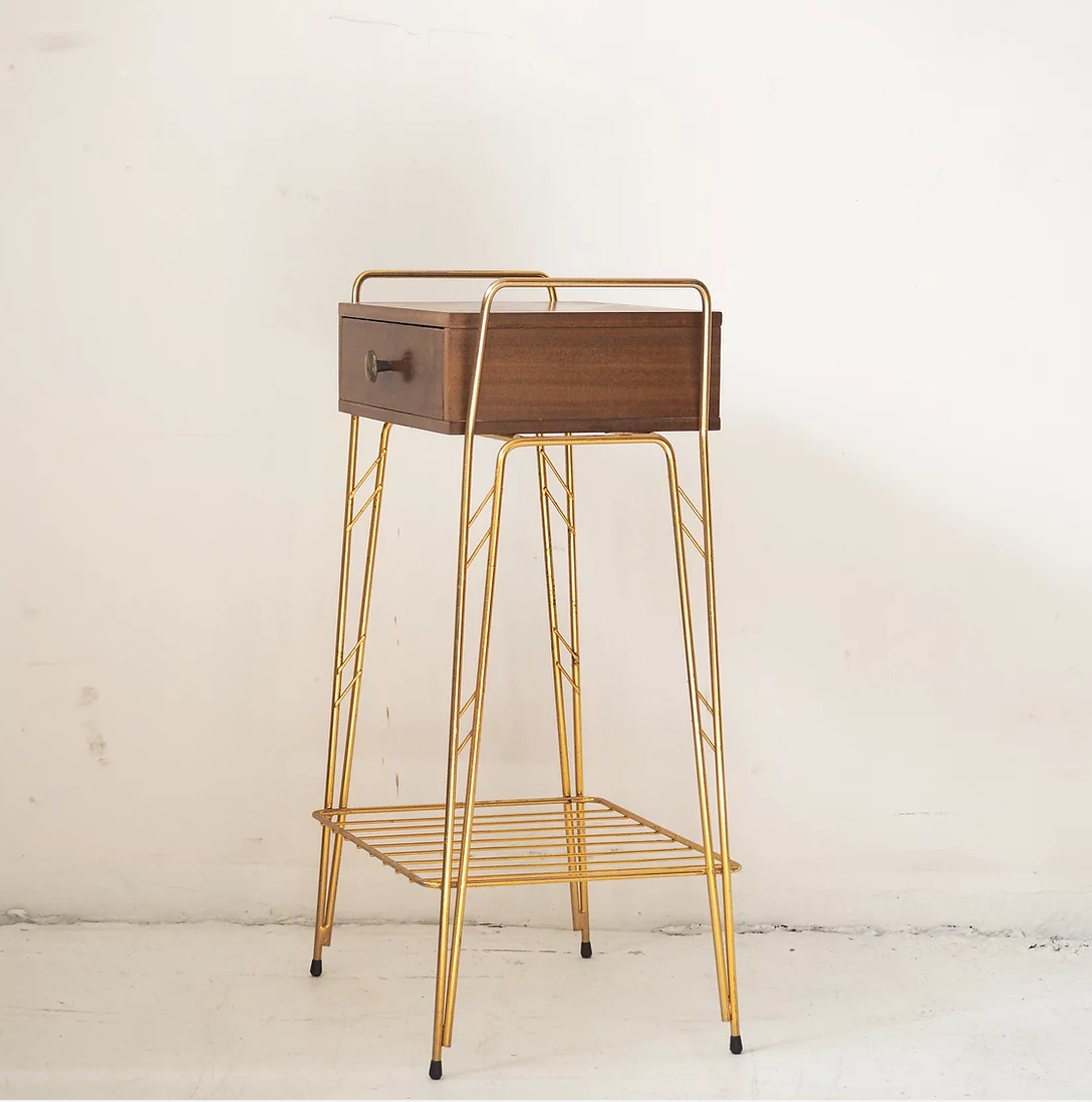 Table de chevet