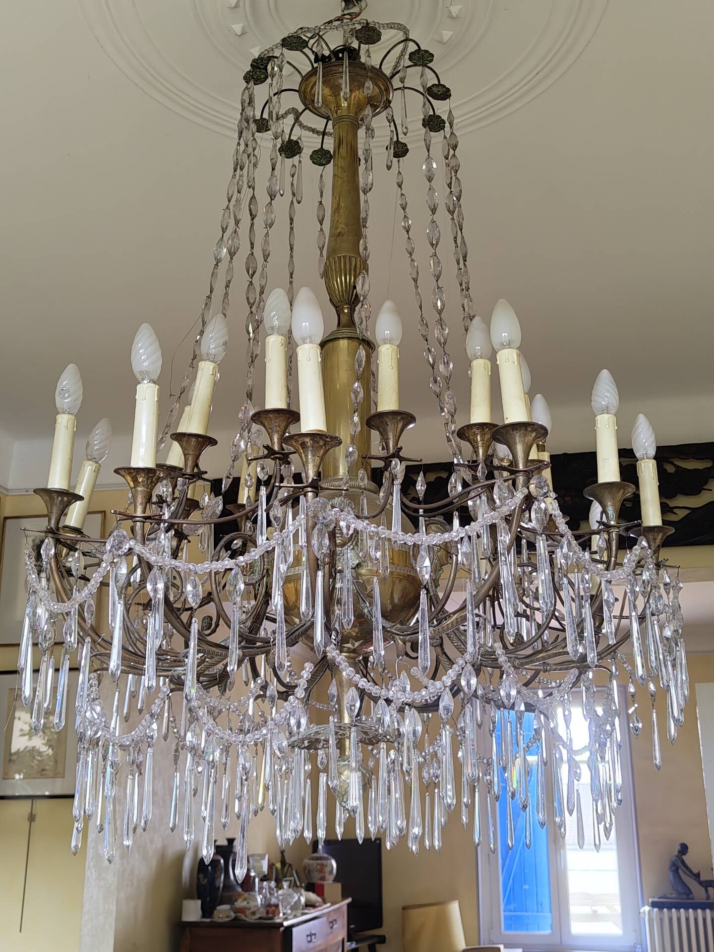 Lustre en bronze doré et crystal