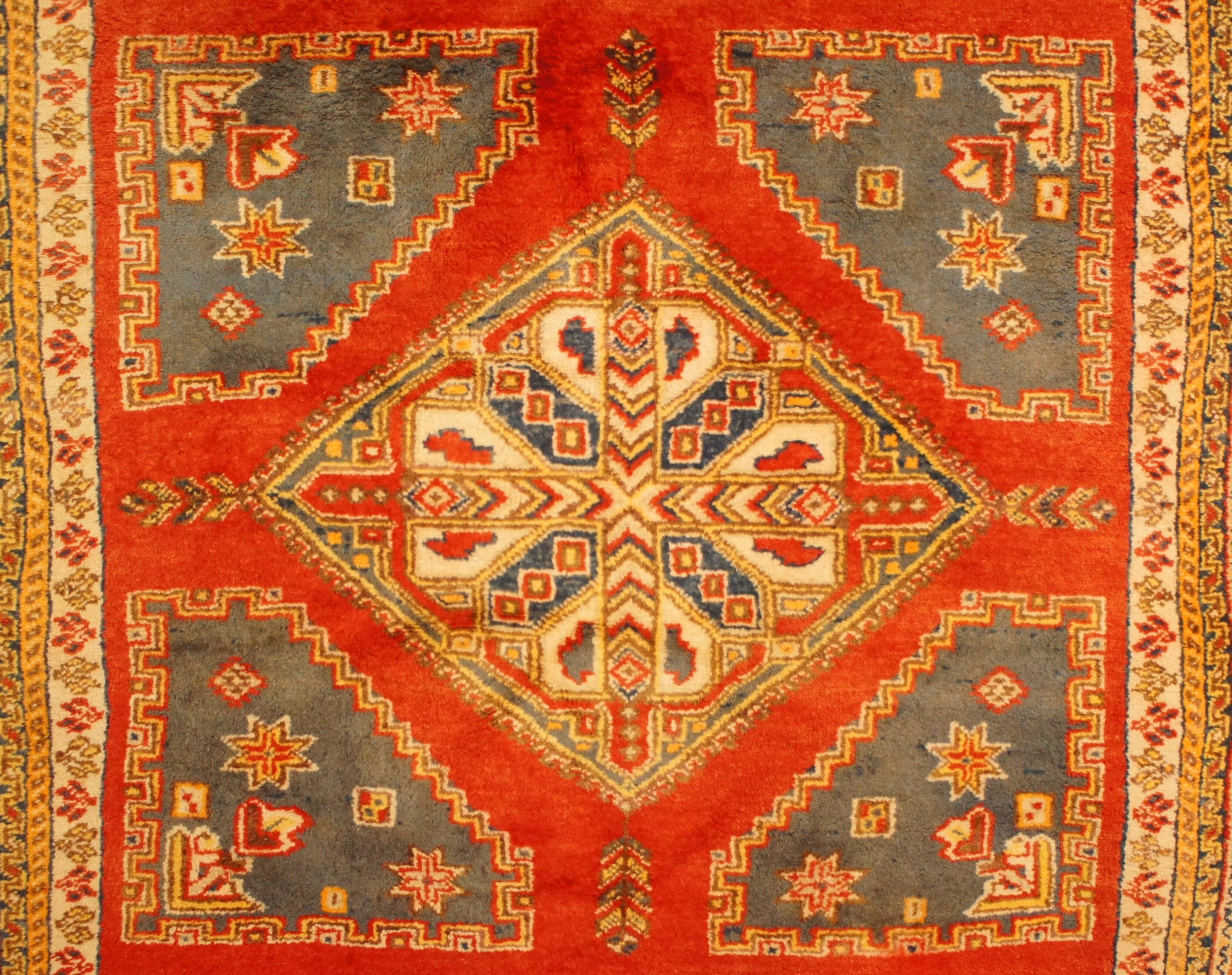 Moroccan Berber wool carpet 311 x 211 cm