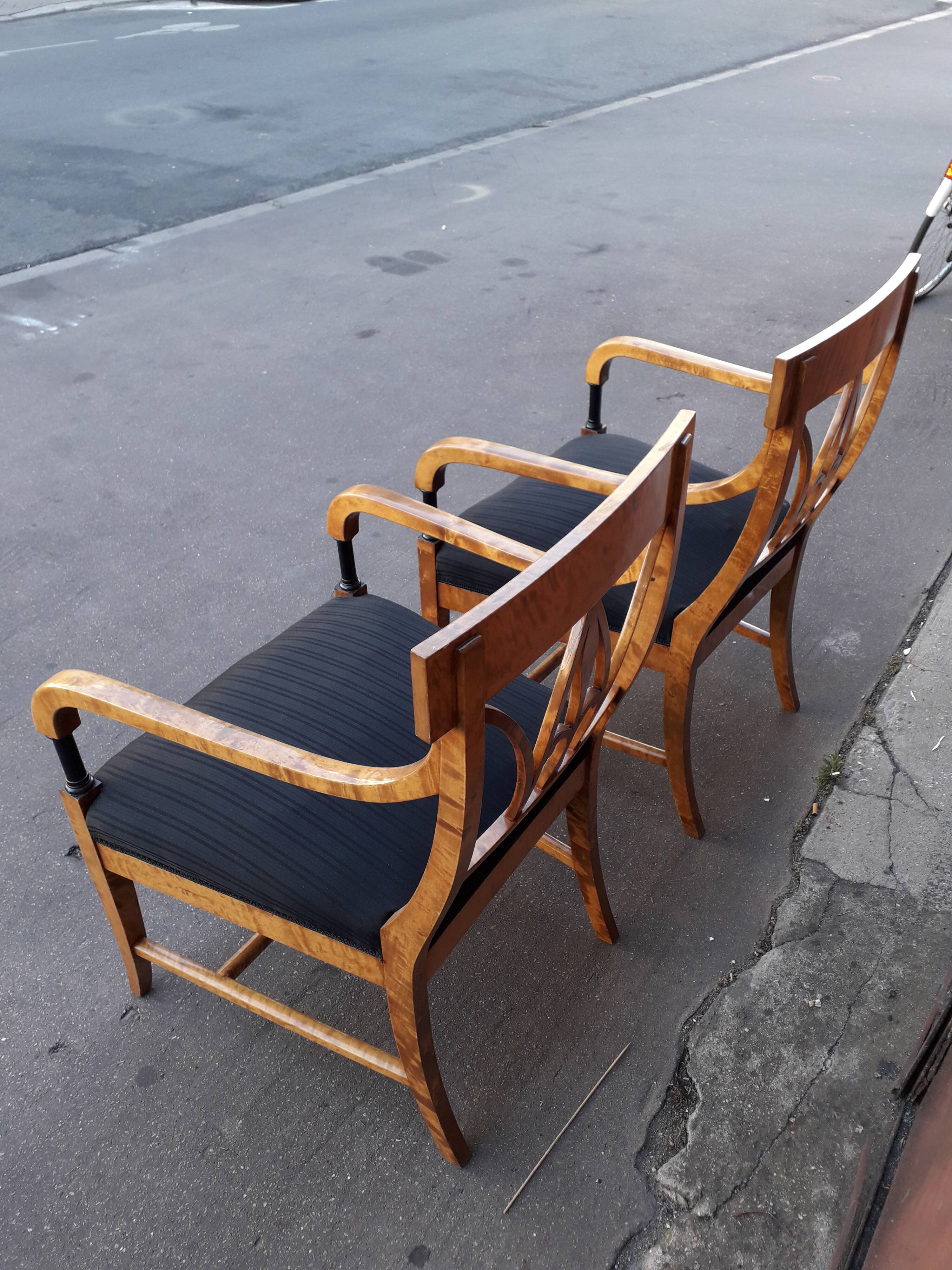 Pair of Victorian-style armchairs