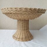 Wicker bowl on foot
