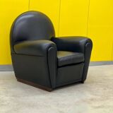 Poltrona Frau “Vanity Fair” XC Armchair in Genuine Black Leather.