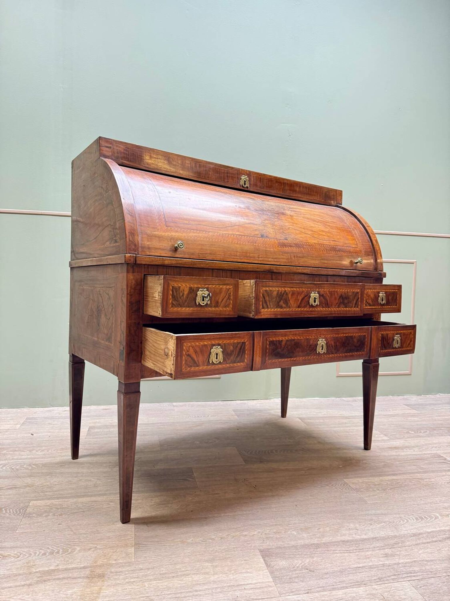 Cylinder Desk In Walnut Veneer From Louis XVI XVIII Eme Century