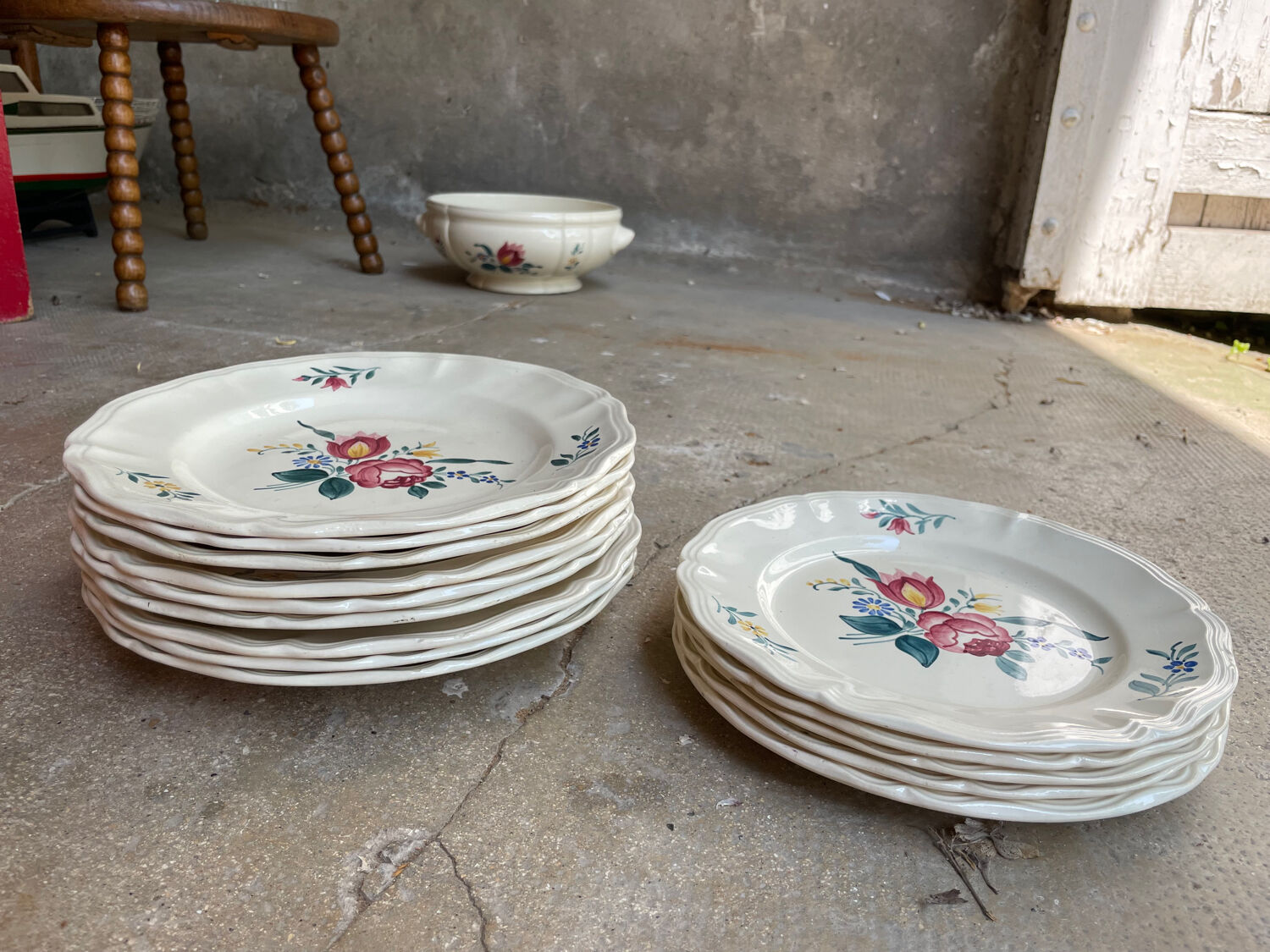 9 plates Sarreguemines