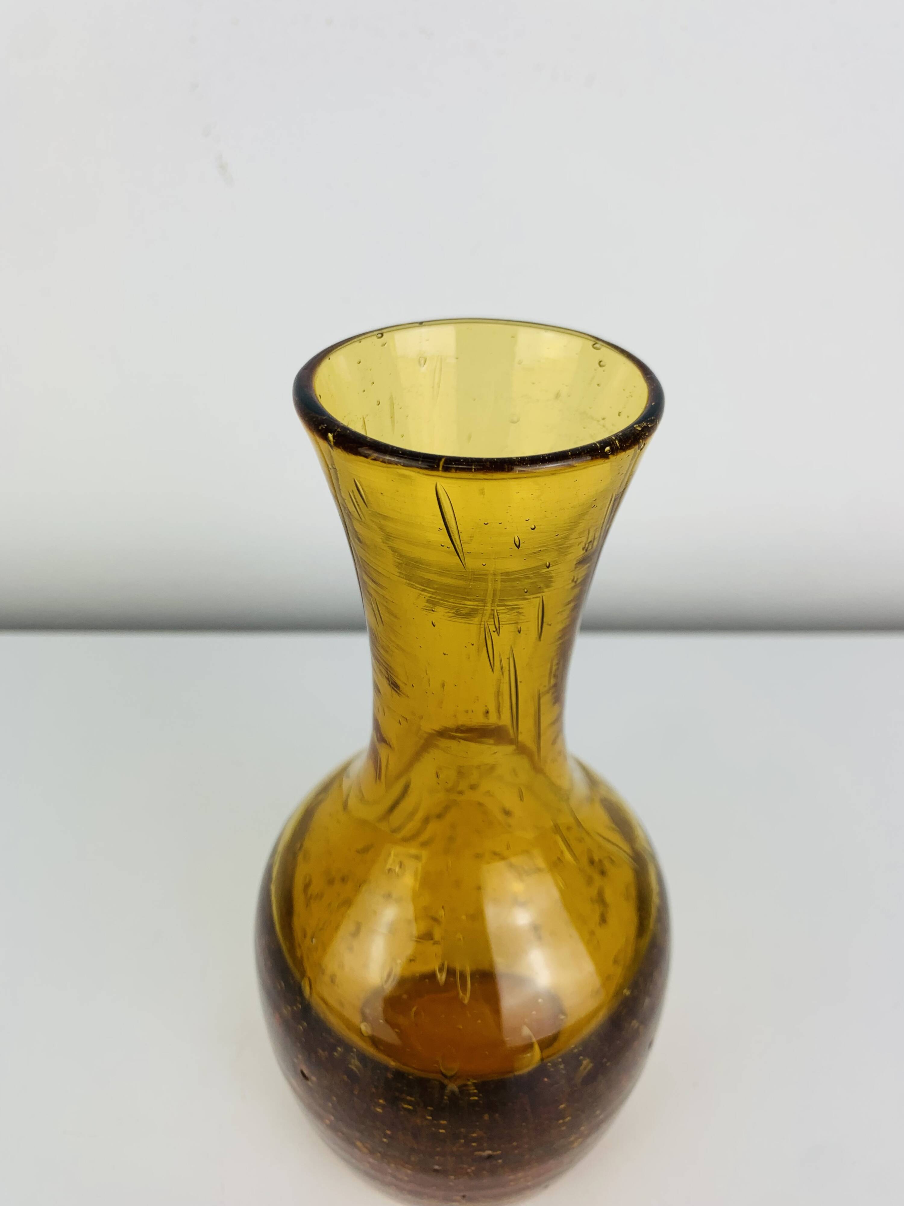 Vase verre bullé ambré vintage