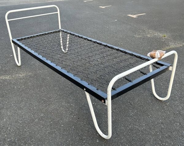 Lit internat, style Hitier, métal tubulaire, vintage, années 50