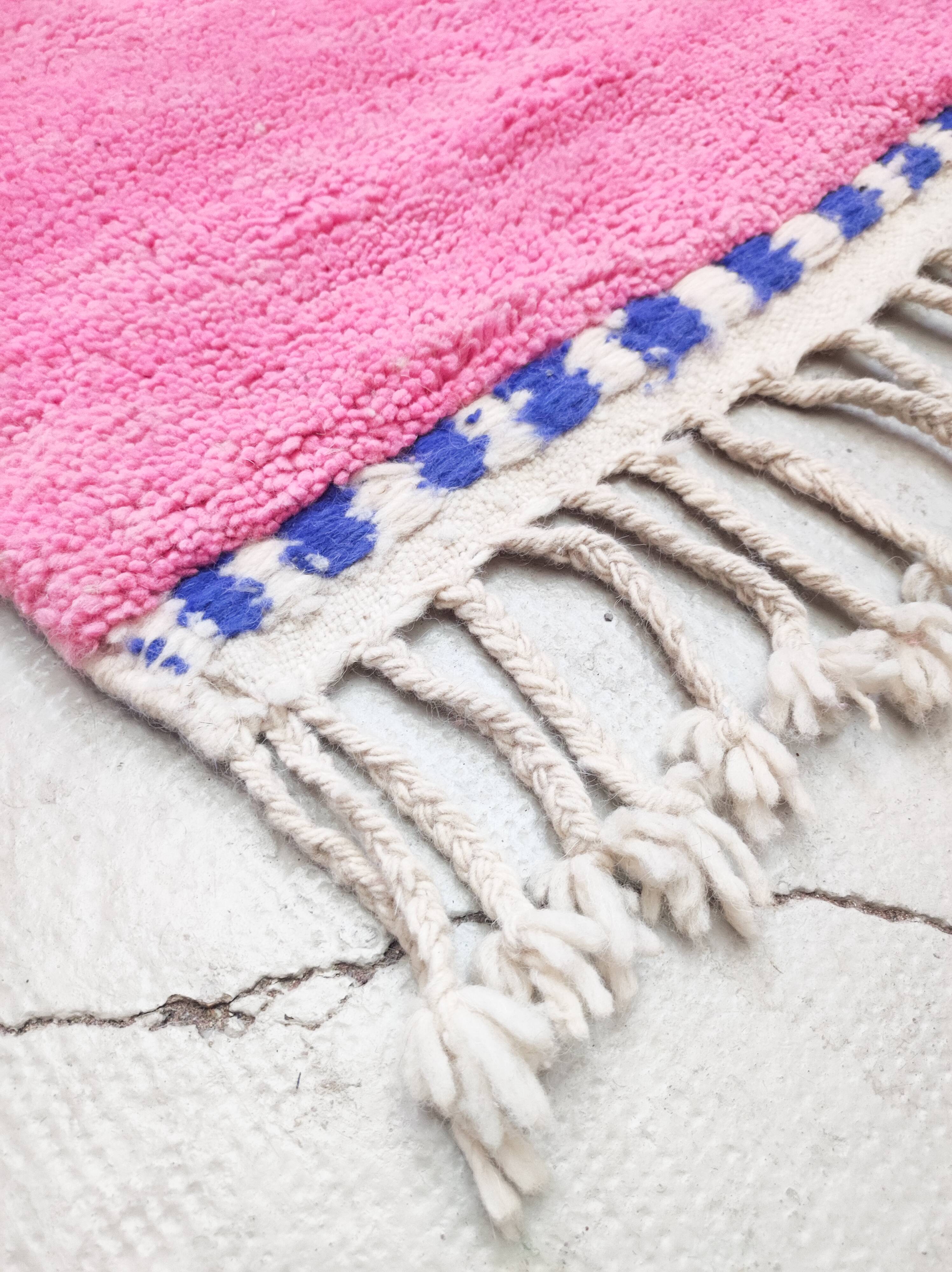 Colorful Boujaad Moroccan Berber rug 3.09x2.04m