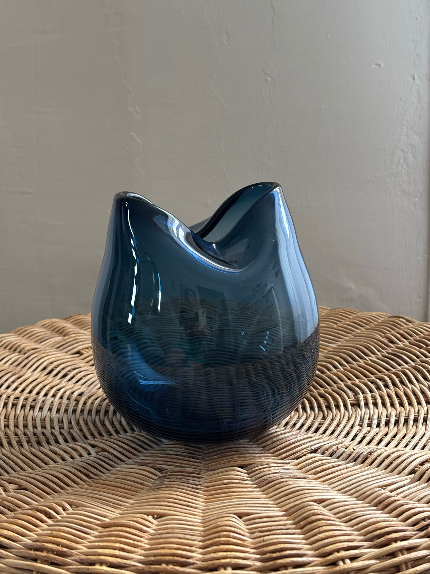 Blown glass round vase
