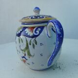 Sugar in earthenware