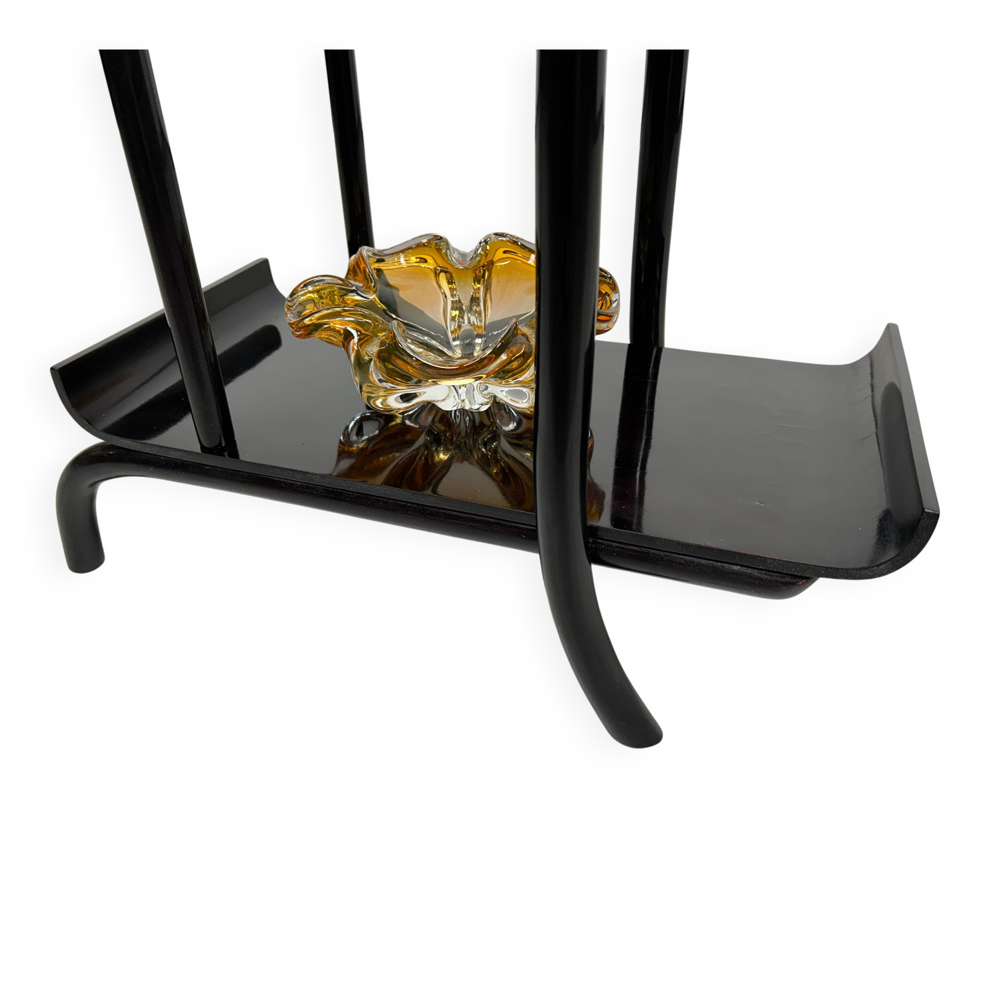 Très rare porte-plante pagode D68 par Thonet Mundus