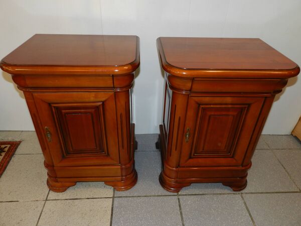 Paire de chevets style Louis Philippe