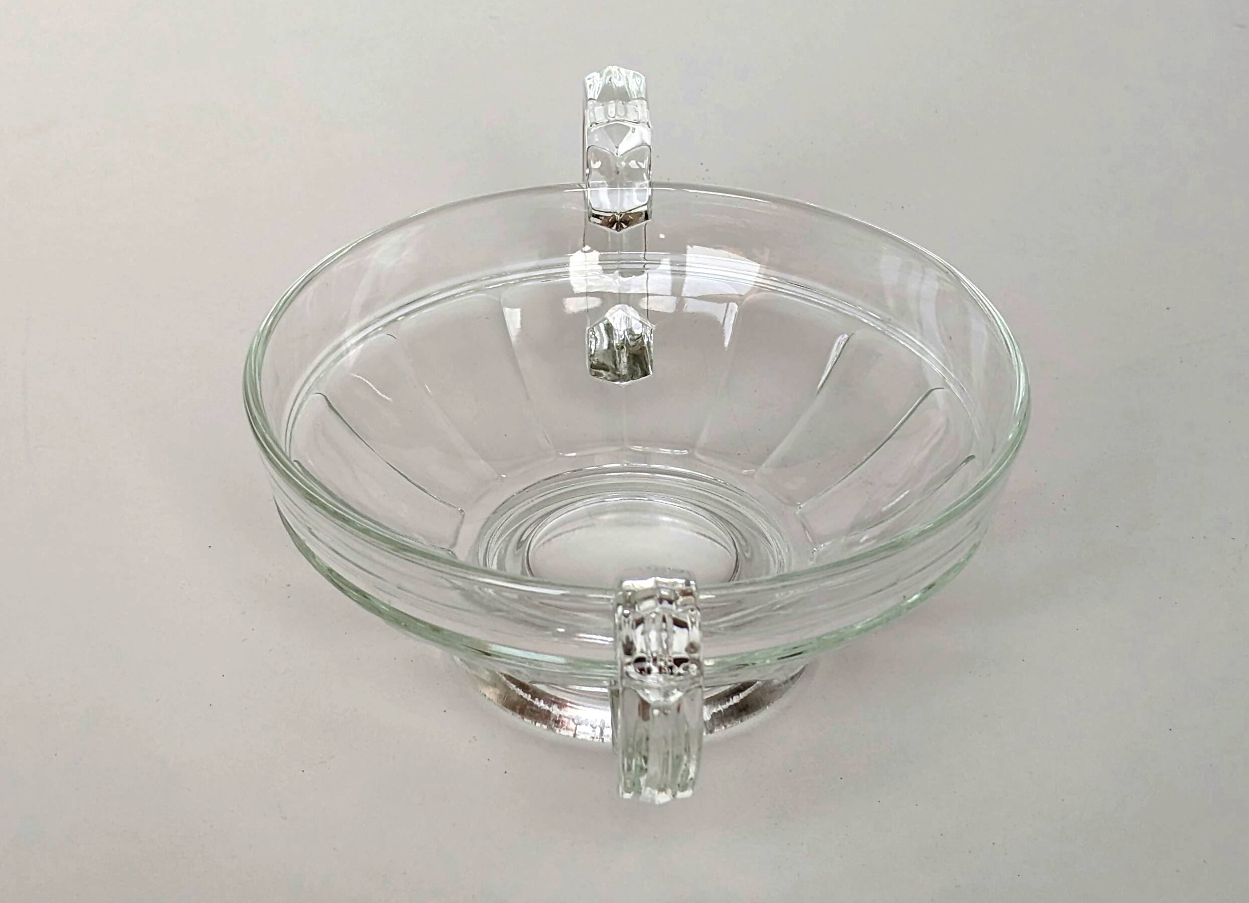 Glass fruit bowl, Val Saint Lambert style
