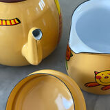 Enamelled sheet metal tea set