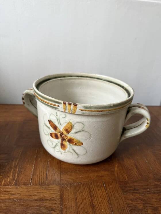 Keraluc Quimper plant pot and pitcher set