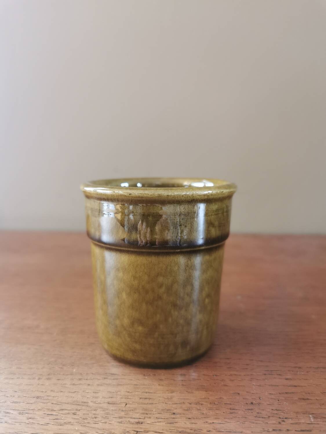 Vintage ceramic pitcher and 6 cups