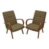 Set of two armchairs by Jaroslav Šmídek for TON, 1960s.
