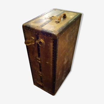 Travel cabin trunk, 1870s