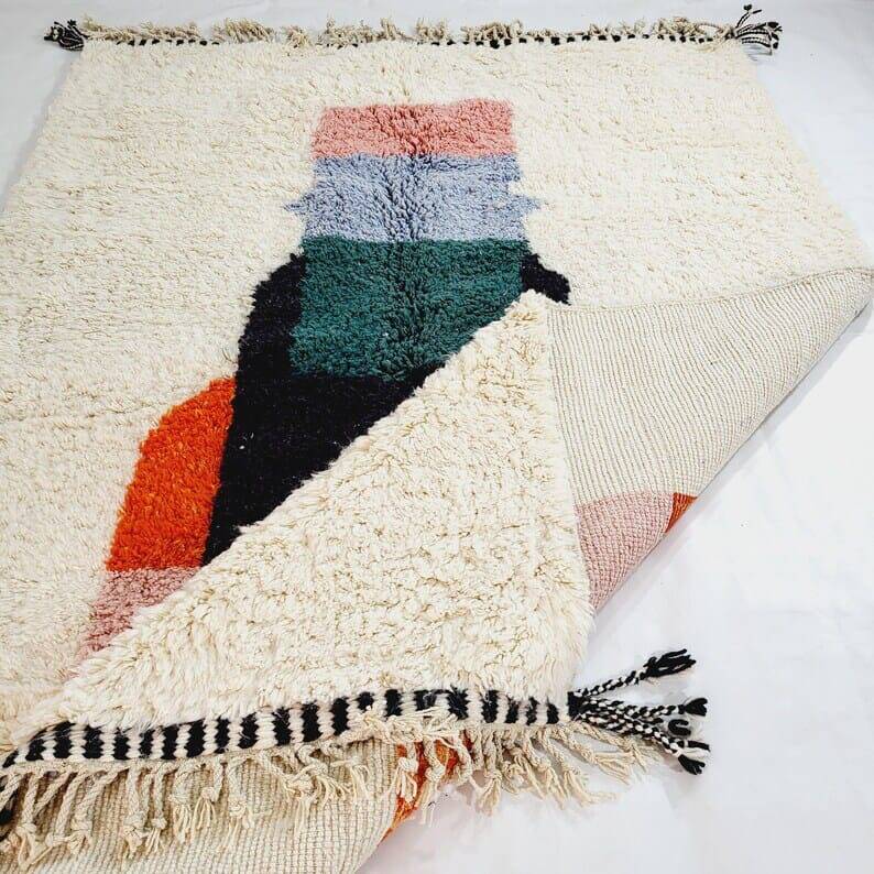 Handmade Berber rug with colourful patterns, size 150x250 cm.
