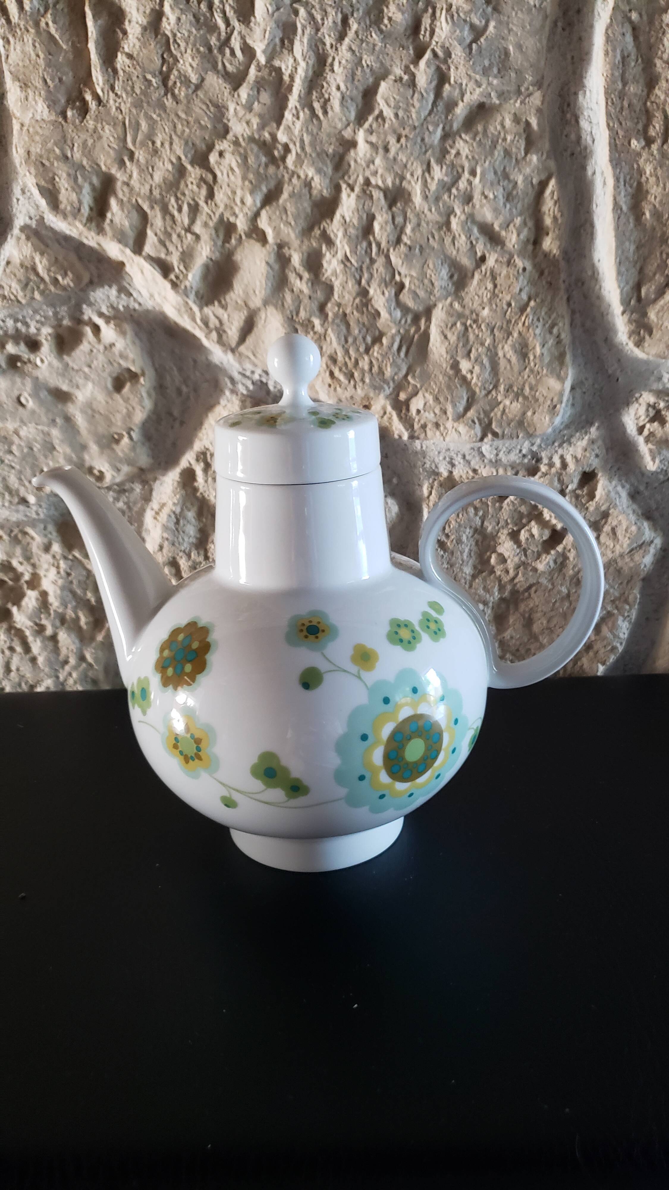 Heinrich 12-person coffee service