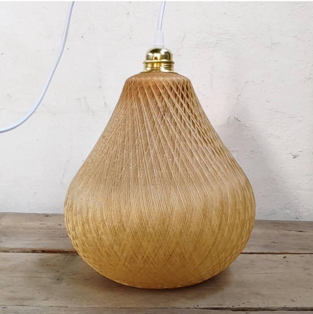 Vintage suspension in braided wires