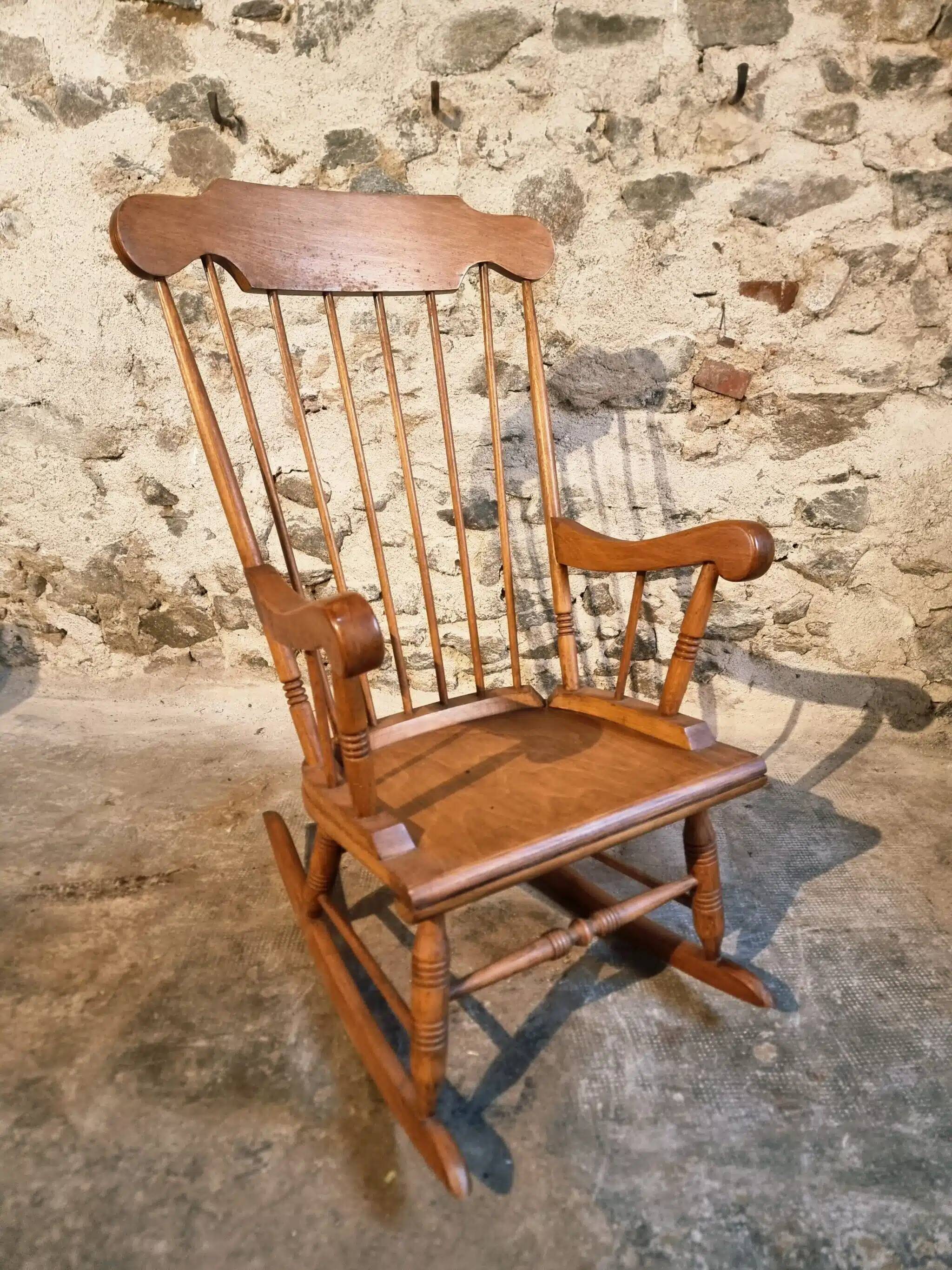 Vintage French Beech Rocking Chair – Mid-20th Century Windsor Style
