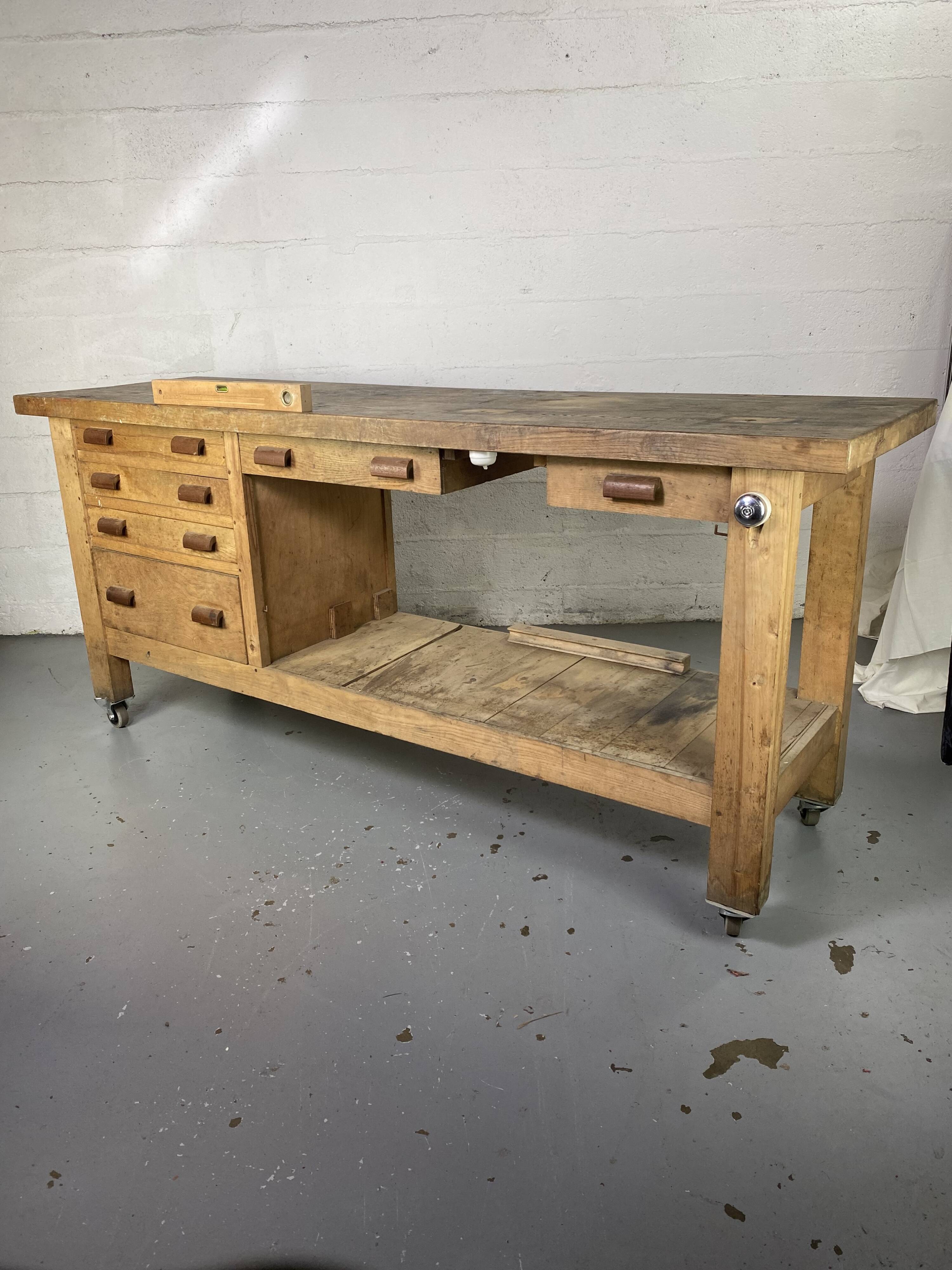 Workbench on wheels - 225 cm