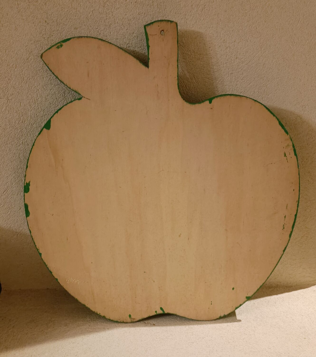 Apple shelf