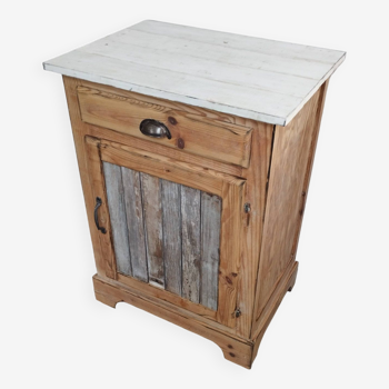 Seaside Jam Maker - Workshop Furniture