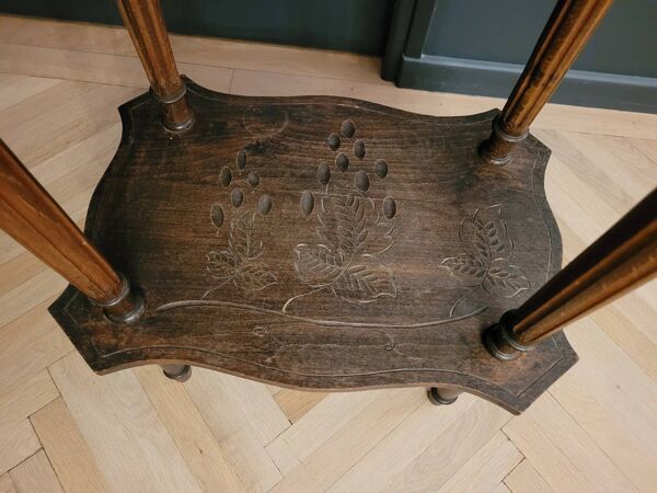 Sellette ancienne en bois gravé - Ref 698