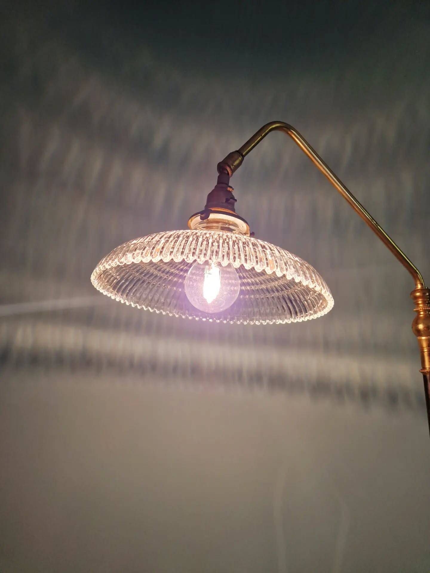 Lampadaire articulé, pied tripode, Mid-century, France, 1950