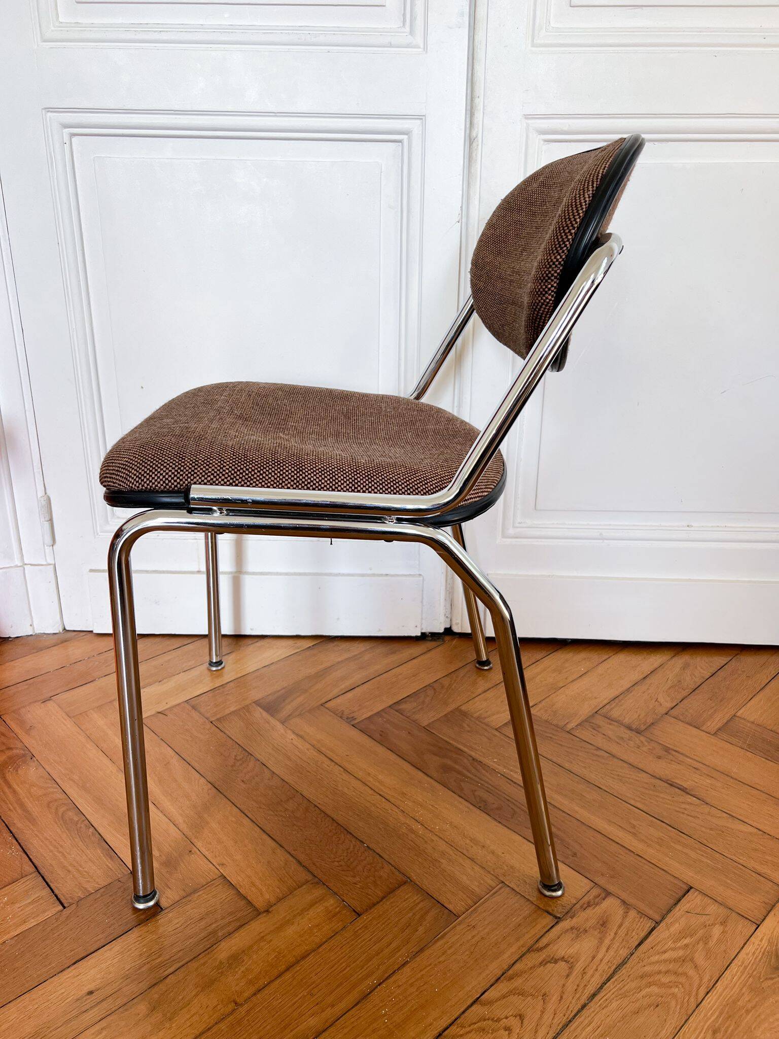 Vintage 80s office chair